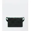 葆蝶家/Bottega Veneta 黑色/鹦鹉绿 100% 水牛皮 女士 cassette斜挎包 578004V1Q711091
