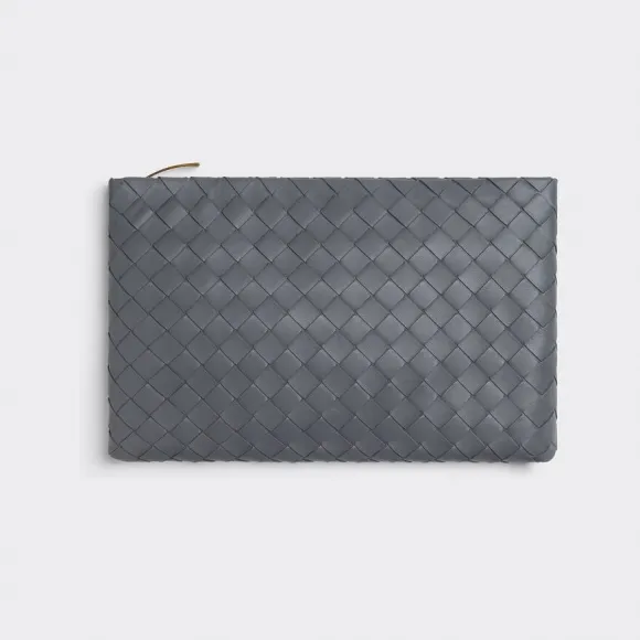 葆蝶家/Bottega Veneta 闪电灰 羊皮革/牛皮革 女士 中号pouch手拿包 608232VCPP91233