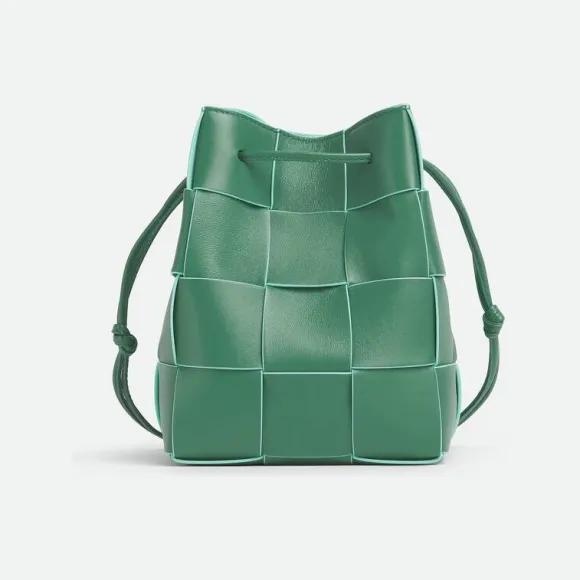葆蝶家/Bottega Veneta 小号卡式斜挎水桶 680218V2PN13180