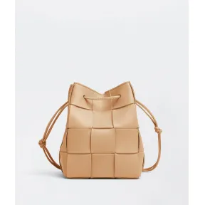 葆蝶家/Bottega Veneta ALMOND 女款 水桶包 680218VCQC42700