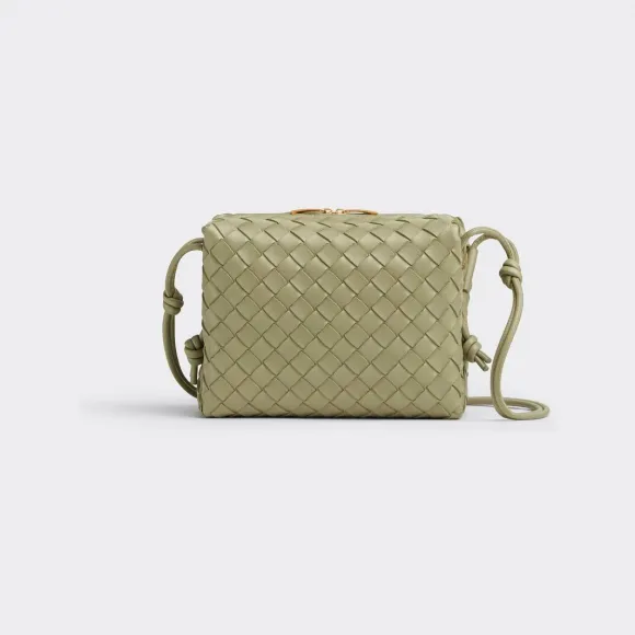 葆蝶家/Bottega Veneta 洞石绿 100% 羊皮革 女士 小号loop相机包 680255V1G112916
