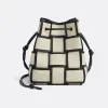 葆蝶家/Bottega Veneta 自然色 / 黑色 48%棉、48%亚麻、4%聚氨酯 女士 小号cassette水桶包 714608VMBN39811
