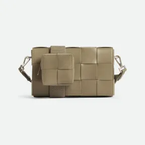葆蝶家/Bottega Veneta Cassette多功能背带斜挎包 741777V2XU11541