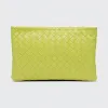 葆蝶家/Bottega Veneta 奇异果绿 手拿包 608232-VCPP2-3520
