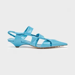 葆蝶家/Bottega Veneta 天蓝色 BV Point尖头鞋  630185-VBP10-4804