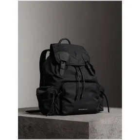 博百利/Burberry 男士 The Rucksack - 大号功能性尼龙拼皮革军旅背包 (黑色) - 男士  4015479