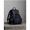 博百利/Burberry 女士 The Rucksack - 中号功能性尼龙拼皮革军旅背包 (墨蓝色) 40166241