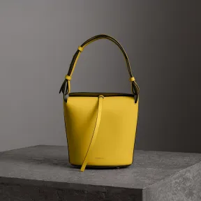 博百利/Burberry 女士 The Bucket - 小号皮革水桶包 (亮落叶松黄) 40732821