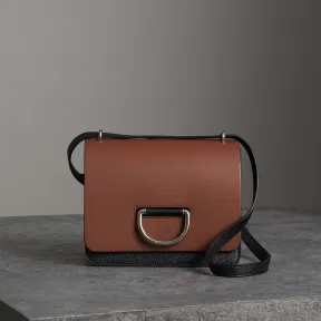 博百利/Burberry 女士 小号皮革 D 型环包 (棕褐色 / 黑色) 40759241