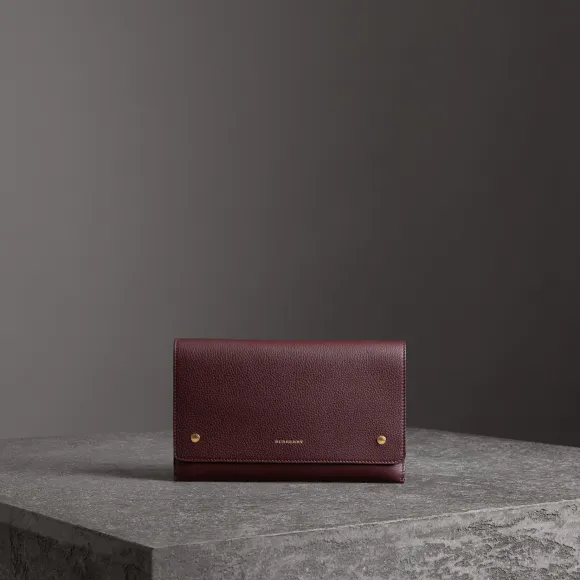 博百利/Burberry 女士 双色皮革手腕袋 (深红色) 40766681