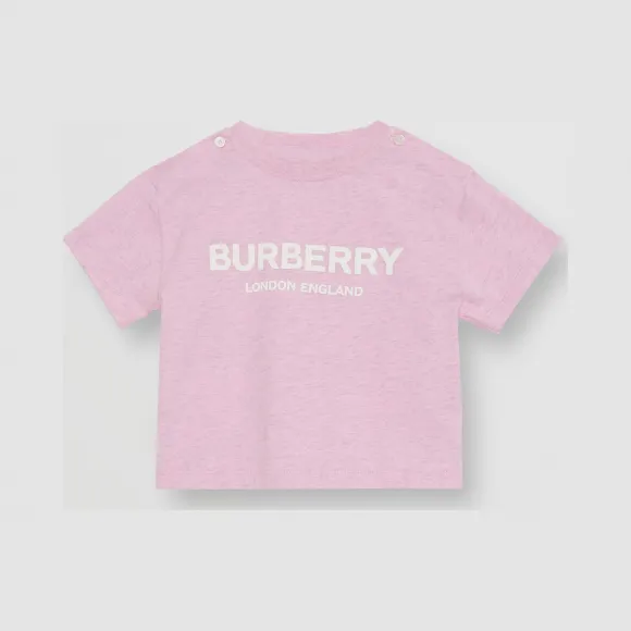 博百利/Burberry 童装 徽标印花棉质 T 恤衫 (浅霓彩粉) 80168241
