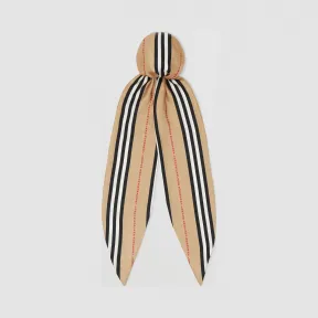 博百利/Burberry 女士 标志性条纹印花丝质头巾 (典藏米色) 80219421