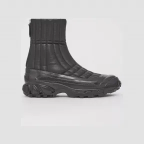 博百利/Burberry 绗缝羔羊皮靴 (黑色) - 女士 80482511