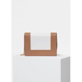 思琳/Celine  Frame褐色和荧光白双色光滑小羊皮链条晚装手包 107773AO4.04TO