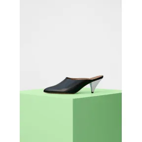 思琳/Celine  黑色小牛皮65毫米跟高刀锋跟穆勒鞋 321573HMUC.38NO