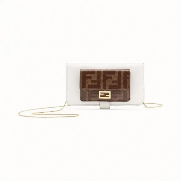 芬迪/Fendi 白色翻盖手机壳 7AR806A9Z2F15AN