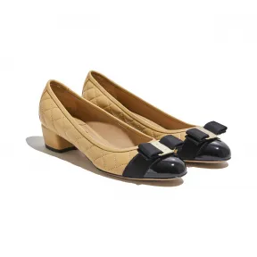 菲拉格慕/Salvatore Ferragamo 绗缝Vara高跟鞋 01M832_676191