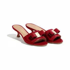 菲拉格慕/Salvatore Ferragamo Vara蝴蝶结凉拖 01P318_705534