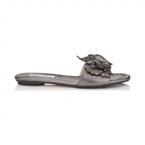 Jimmychoo/吉米周 轻巧摩卡金属软化皮革拖鞋，饰有花卉贴花 NEAVEFLATIFA022963