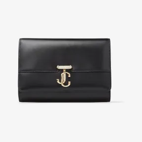 Jimmychoo/吉米周 AVENUE CLUTCH手拿包-浅金色 JC 徽章饰黑色牛犊纹皮手拿包 VARENNECLUTCHQHU001463
