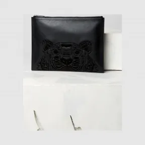 凯卓/Kenzo 女士 黑色 皮包 老虎皮革手拿包 F865PM302L49.99.TU