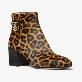 迈克高仕/Michael Kors Elsa 豹纹小牛毛踝靴 49F1ESME5H-4758
