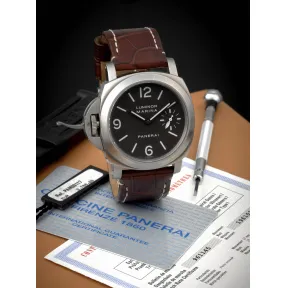 沛纳海/Panerai 钛  手动机械机芯  PAM00117