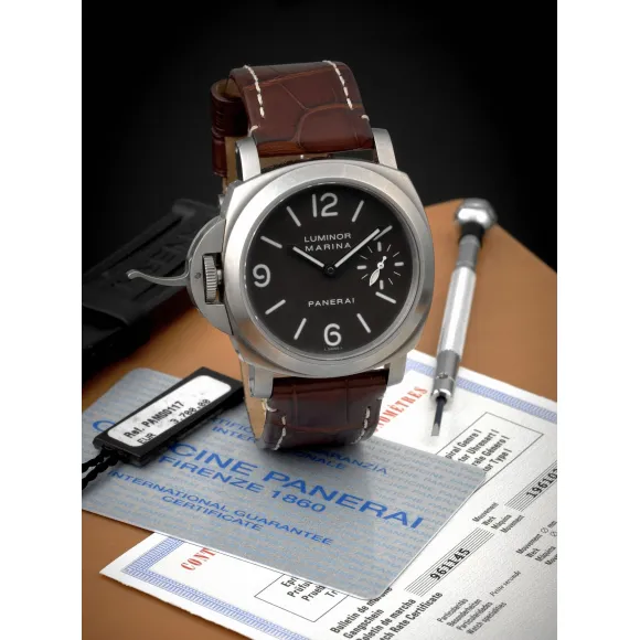 沛纳海/Panerai 钛  手动机械机芯  PAM00117
