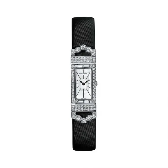 蒂芙尼/Tiffany Tiffany Art Deco 系列 2-Hand 15.8 x 49 毫米白金镶钻女士腕表。