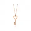 蒂芙尼/Tiffany Tiffany Keys 系列 18K 玫瑰金迷你心形钥匙项链。