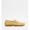 托德斯/Tod's 男人 黃色 Tod's绒面皮革豆豆鞋 XXM52K00640RE0G409