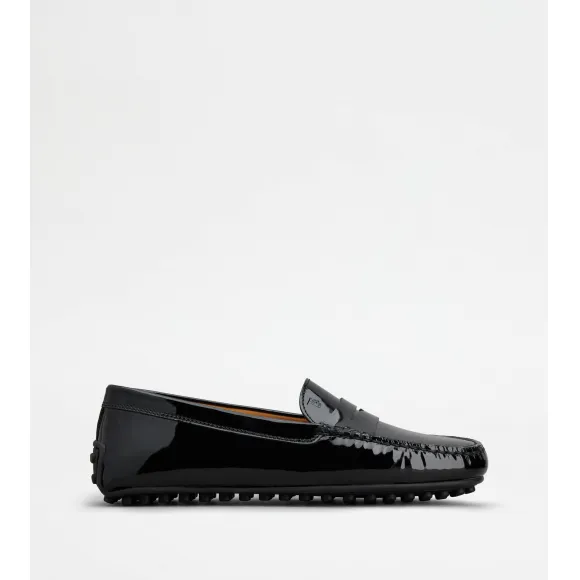 托德斯/Tod's Woman ブラック シティ ゴンミーニ パテントレザー ドライビングシューズ XXW10L00010OW038B999