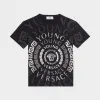 范思哲/Versace Versace 童装系列反射造型 T 恤 - 黑色 男童服装 YVMTS161-Y0001_Y2802