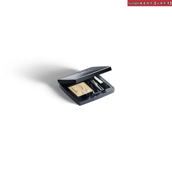 迪奥/Dior  Christian DiorDior迪奥幽蓝魅惑单色眼影 – 干湿两用后台造型眼影  Y0147150