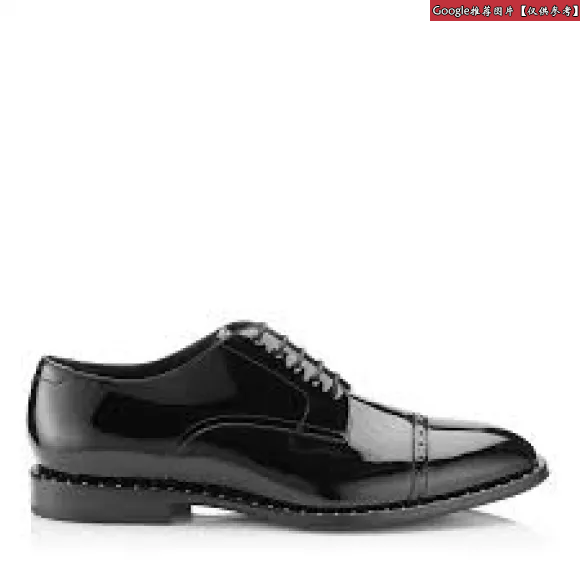 Jimmychoo/吉米周 黑色漆皮系带鞋，配以钢钉细节 PENNPUD004317