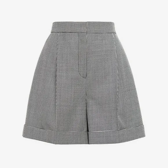 亚历山大麦昆/Alexander McQueen 女士花纹翻边短裤黑色/象牙色 741600QZAJJ1080