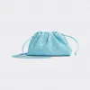 葆蝶家/Bottega Veneta 淡蓝色 100% 羊皮革 女士 mini pouch迷你手拿包 585852VCPP13915