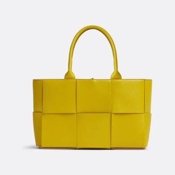 葆蝶家/Bottega Veneta 花粉黄 / 驼色 羊皮革  小号arco tote托特手袋 652867VMAY37340