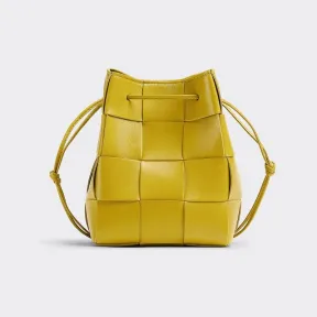 葆蝶家/Bottega Veneta 花粉黄 羊皮革/牛皮革 女士 小号cassette水桶包 680218VCQC47344