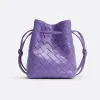 葆蝶家/Bottega Veneta 紫色 羊皮革/牛皮革 女士 小号intrecciato水桶包 717432VCPP35311