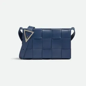 葆蝶家/Bottega Veneta Cassette斜挎包 737950VB1K04102