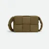 葆蝶家/Bottega Veneta 小号Padded Tech Cassette加衬科技斜挎包 755182VBO812877