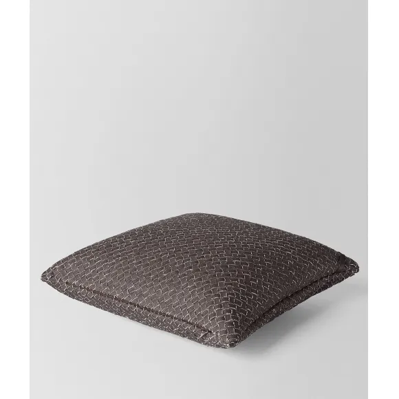 葆蝶家/Bottega Veneta 黑炭灰INTRECCIATO编织亚麻方形抱枕 118162V97001107