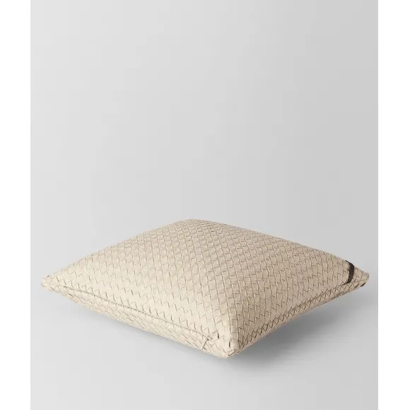 葆蝶家/Bottega Veneta 驼色INTRECCIATO编织亚麻方形抱枕 118162V97009640