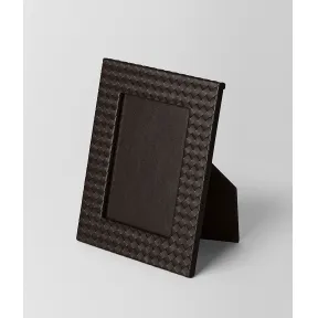 葆蝶家/Bottega Veneta 深咖啡色INTRECCIATO编织小羊皮中号相框 139049V00132006