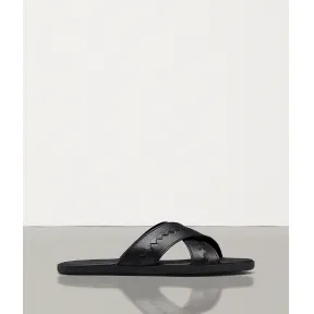 葆蝶家/Bottega Veneta 小牛皮交叉带沙滩凉鞋 562342VT0401000