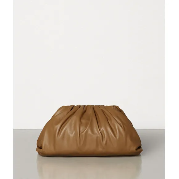 葆蝶家/Bottega Veneta BUTTER小牛皮POUCH手拿包 576227VBIU52618