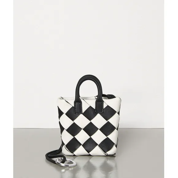 葆蝶家/Bottega Veneta NTRECCIATO编织小羊皮双色吊坠 577779VBO018323