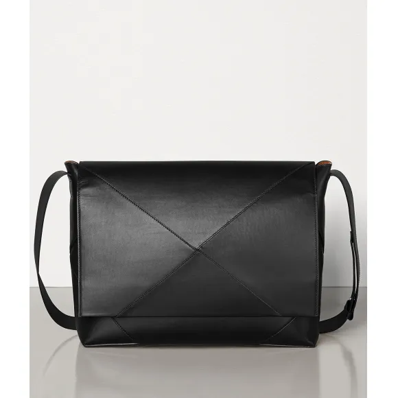 葆蝶家/Bottega Veneta BUTTER小牛皮邮差包 578352VBIU01000