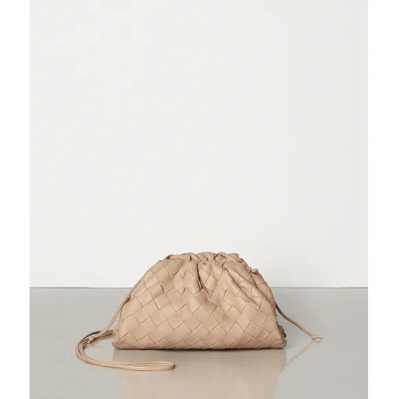 葆蝶家/Bottega Veneta 杏仁色 迷你手拿包 585852-VCPP1-2714